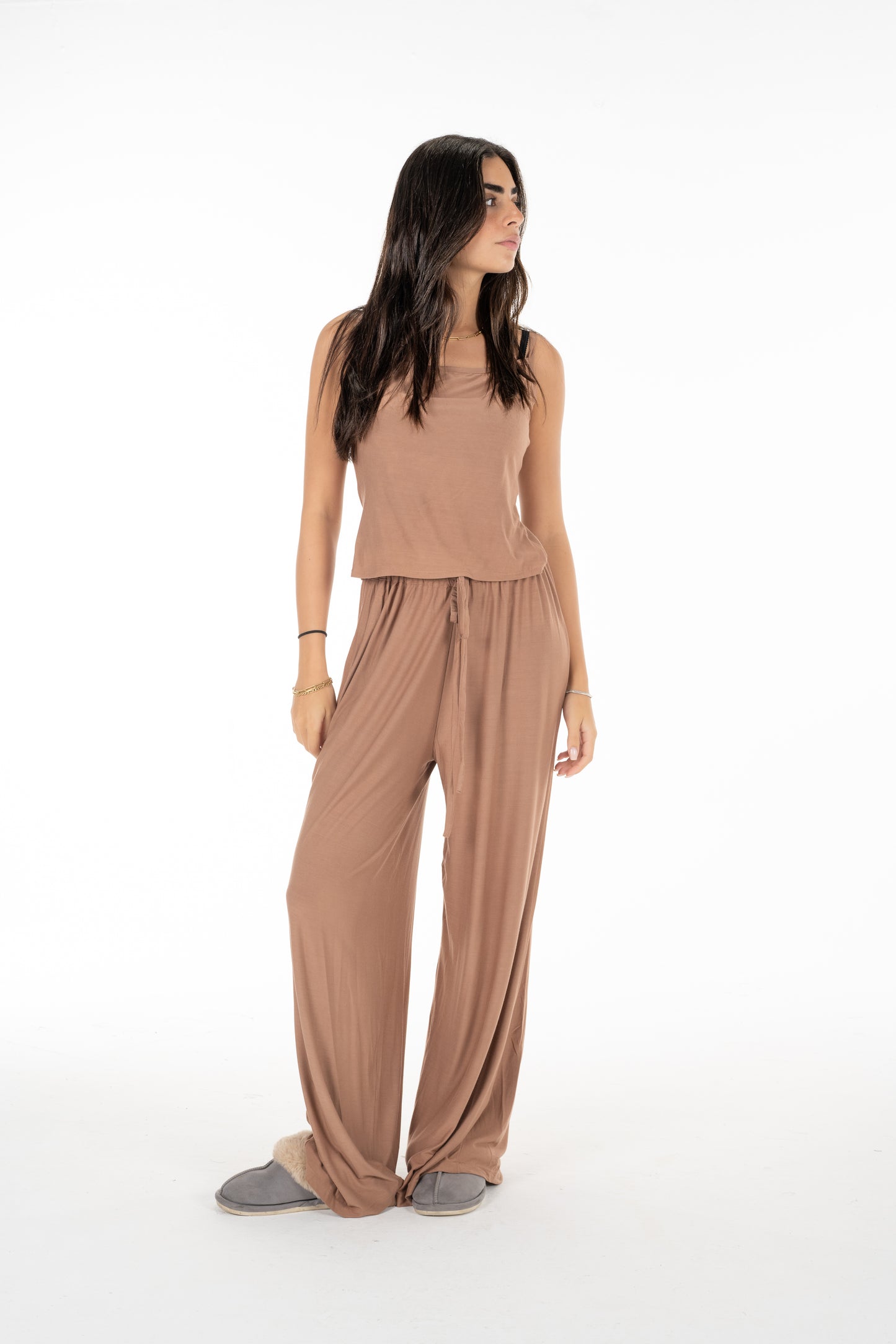 Beige Sleek Lounge-Trio